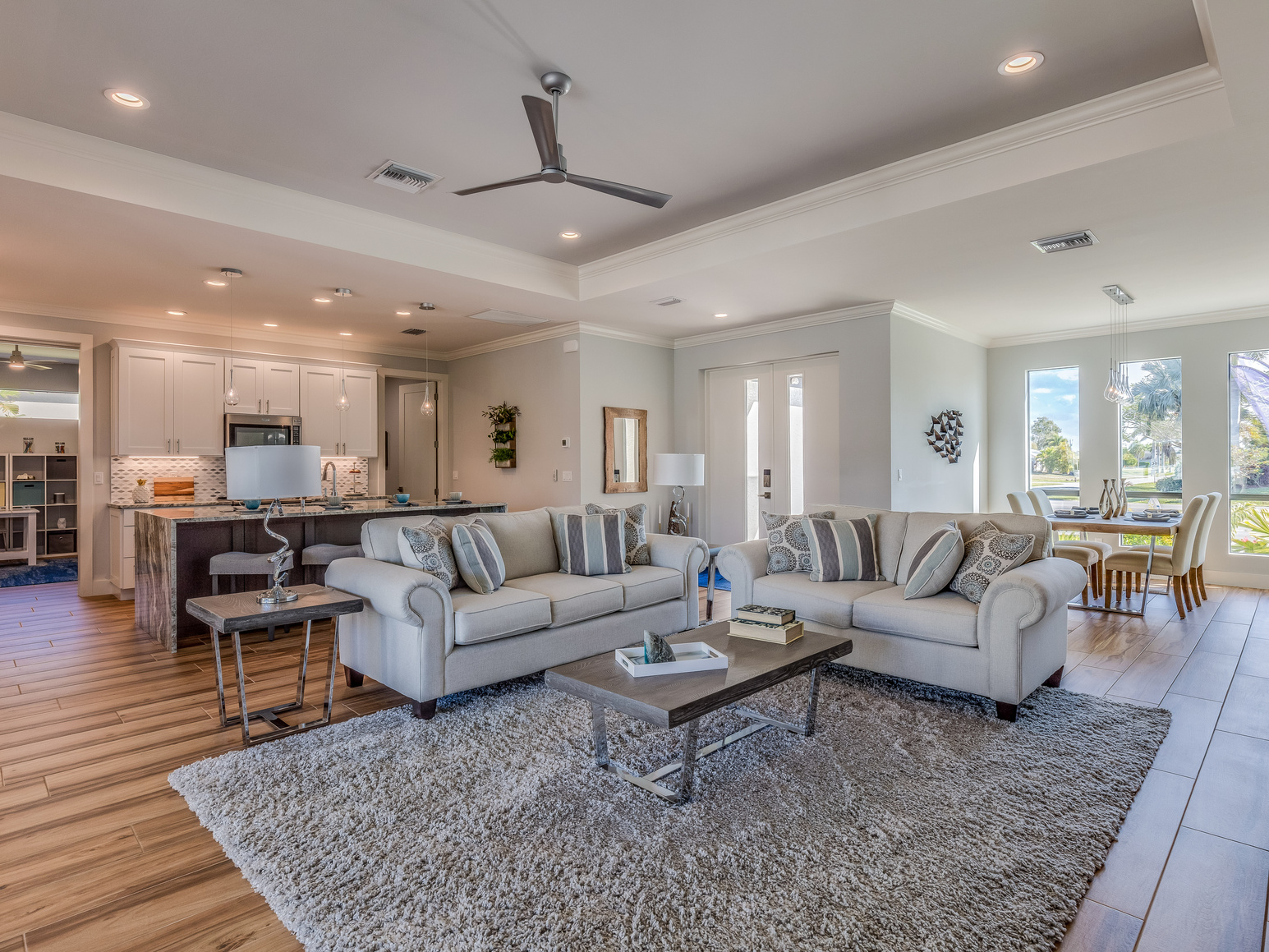 Central part of Florida home with open floor plan